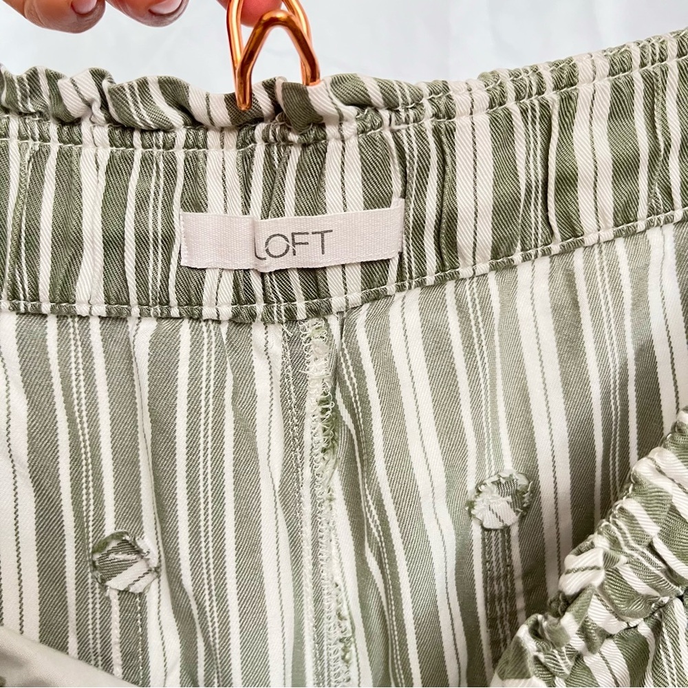 LOFT | MEDIUM EMORY WIDE LEG DRAWSTRING PANTS IN GREEN STRIPE - Picture 6 of 7